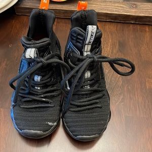 Vitike Basketball Shoes